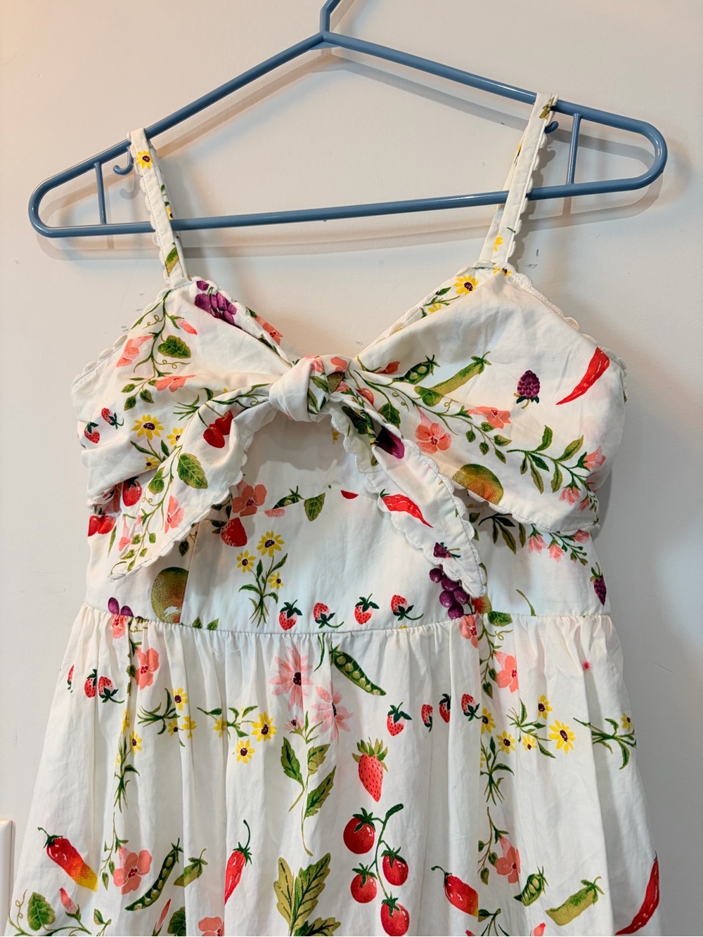 Adorable Old Navy tie-front midi fit & flare dress - Picture 2 of 12